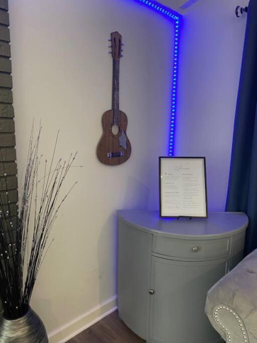 Large, Stunning Elvis Themed Condo,10 Min From Cvg Florence Exterior foto
